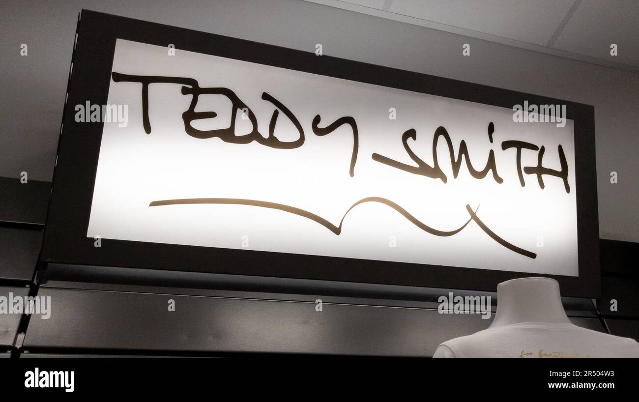 Bordeaux , Aquitaine France - 05 29 2023 : Teddy Smith logo sign store  French brand text manufacture and distribution shop chain of jeans  skateboard Stock Photo - Alamy