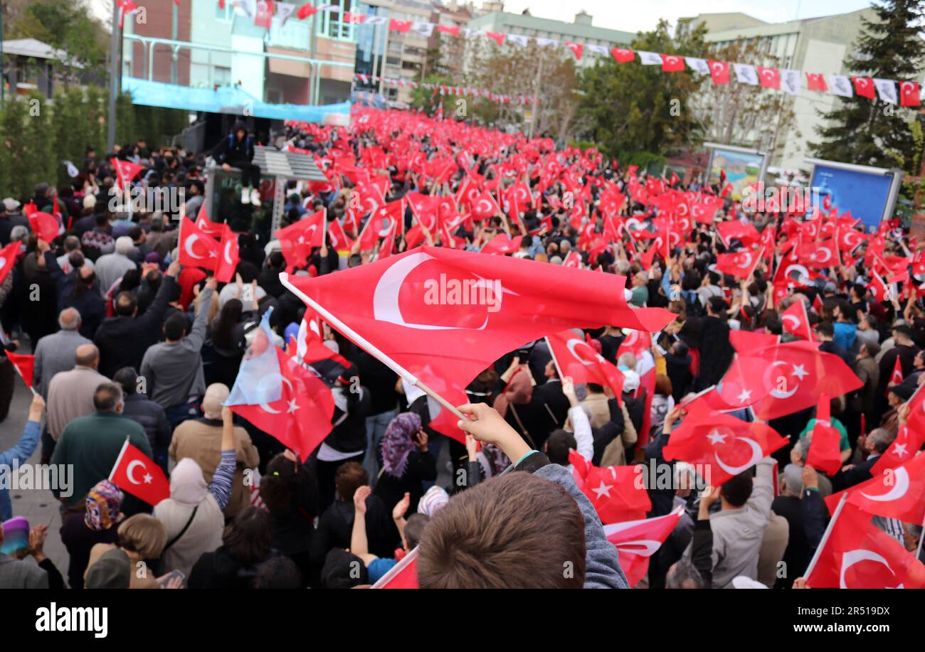 People waving Turkish flag at election rally in Turkey Stock Photo - Alamy