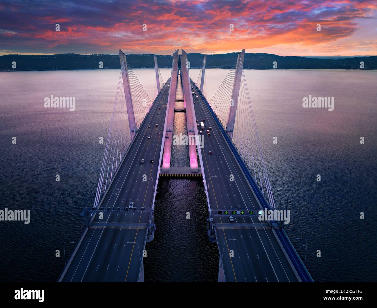 New Tappan Zee Bridge BW Aerial view of the new Tappan Zee Bridge