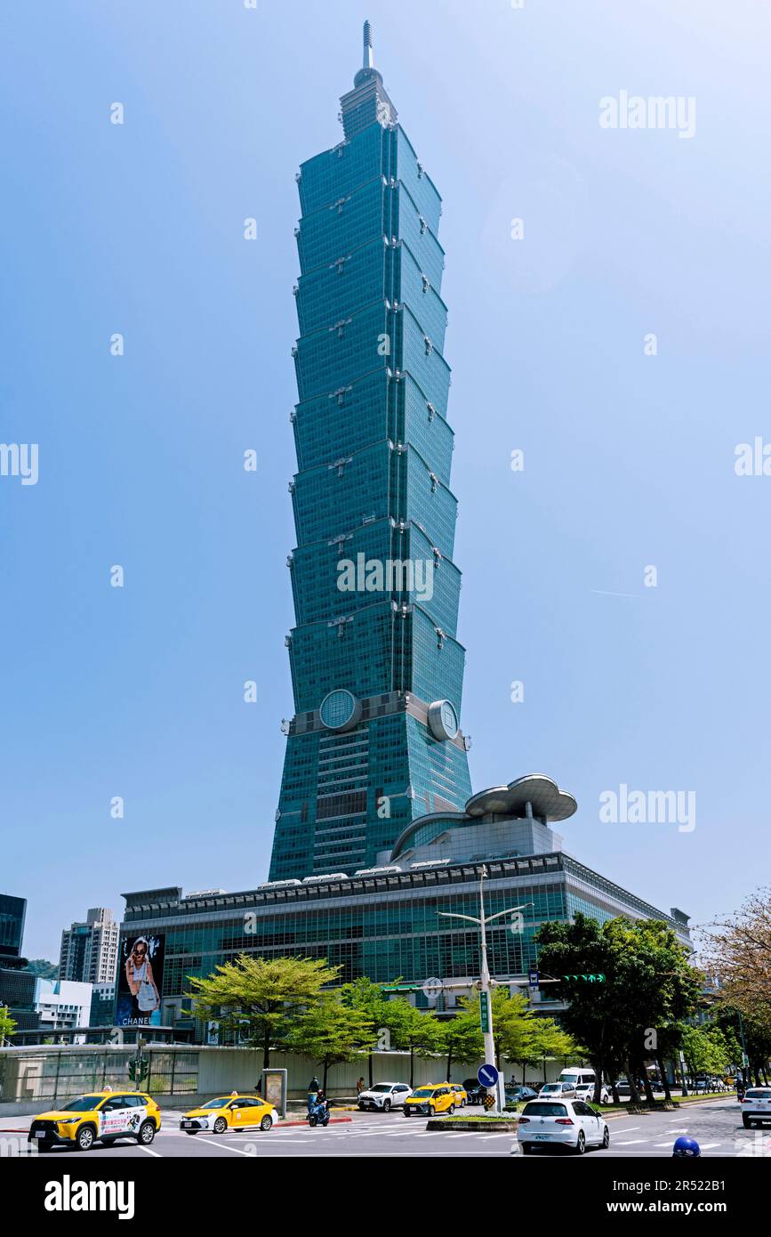 Taipei 101 skyscraper in Taipei/Taiwan Stock Photo