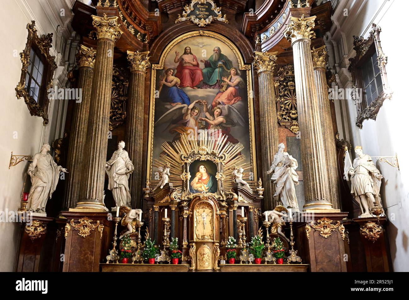 Vienna, Austria. Alser Church interior view Stock Photo - Alamy