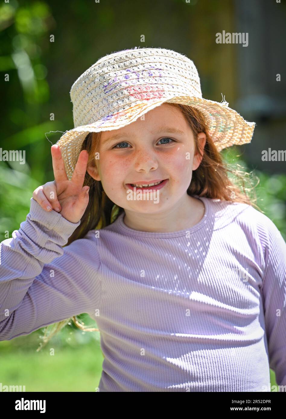 6 six year old hi-res stock photography and images - Alamy