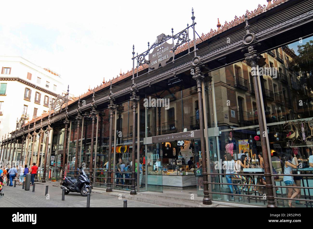 Louis Vuitton shop in El Corte Ingles Castellana on January 28