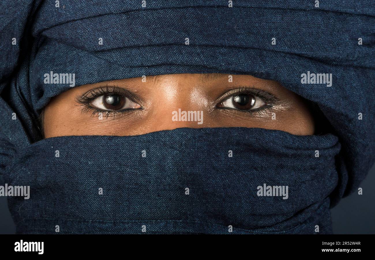 Tuareg Girl, Targie Wears Chech Stock Photo