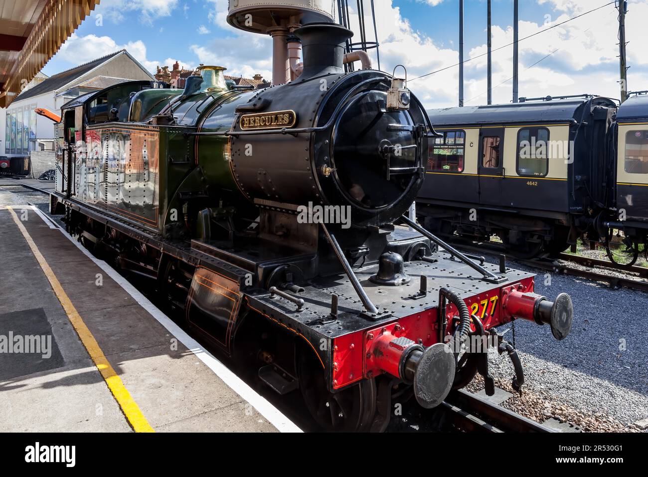 PAIGNTON DEVON/UK JULY 28 4277 BR Steam GWR 4200 Class 2