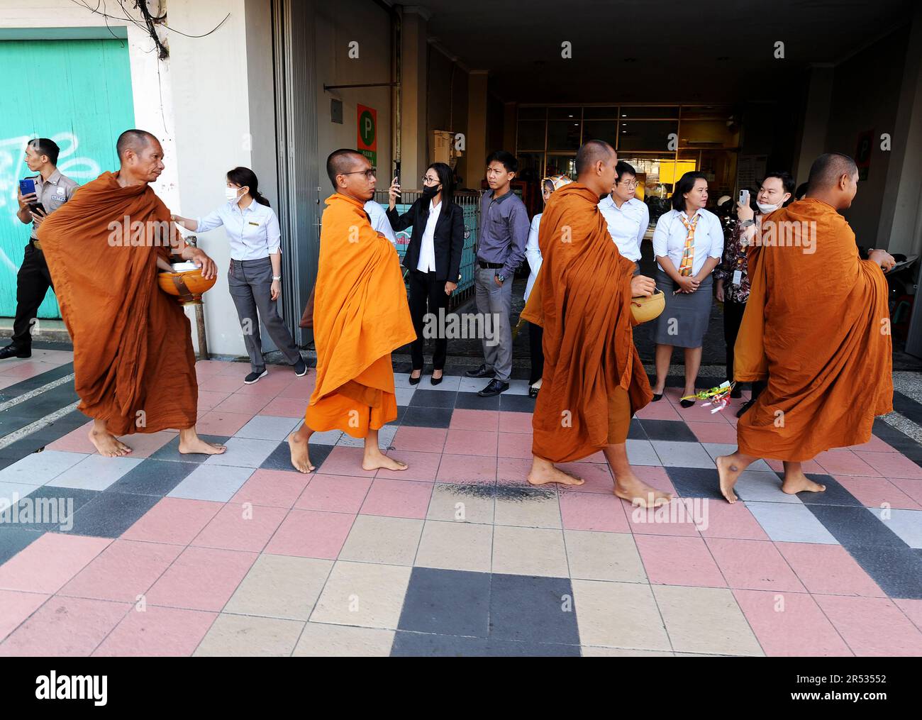 Tunod Ritual Magelang, Central Java, Indonesia. 31st May, 2023. Monks from Thailand ...