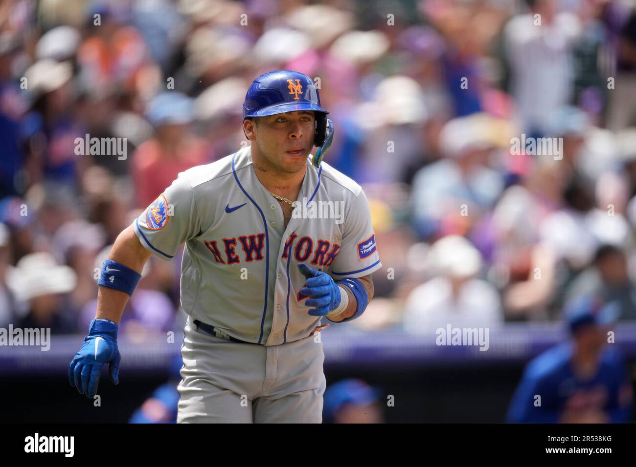 New York Mets catcher Francisco Alvarez (4) in the fourth inning of a
