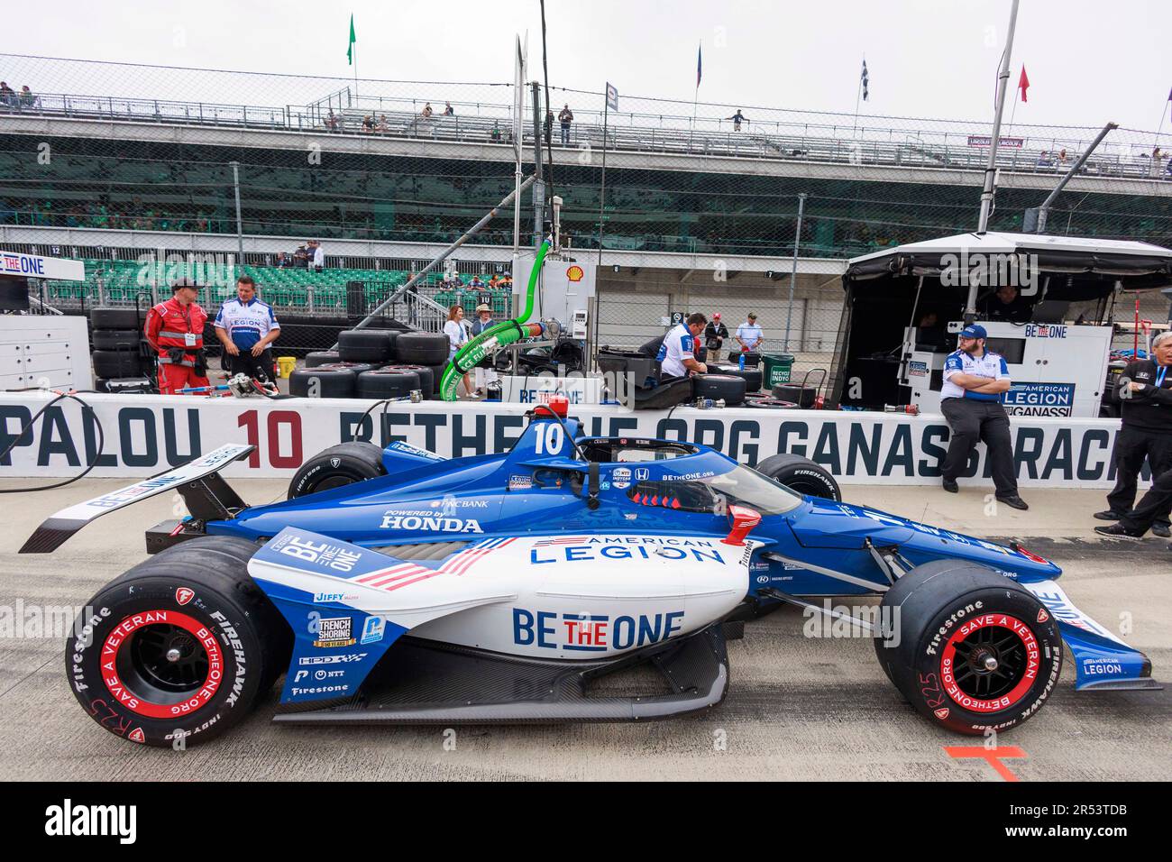 Crew of racing driver Chip Ganassi Racing driver Álex Palou (10) of Spain taking car from Gasoline Alley to track before the 2023 Indy 500 at Indianapolis Motor Speedway in Indianapolis. Stock Photo