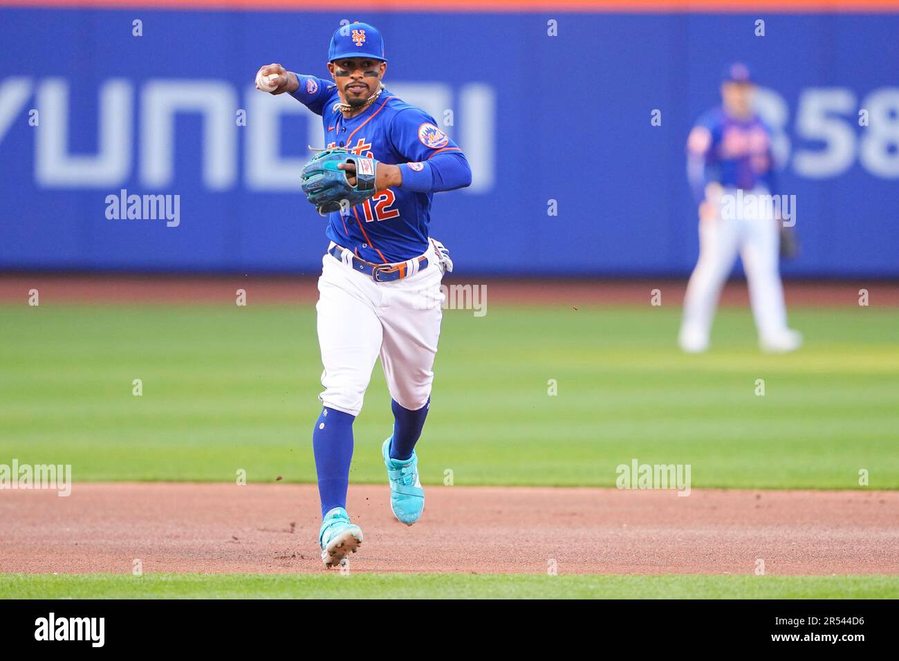 New York Mets Shortstop Francisco Lindor fields a ground ball and