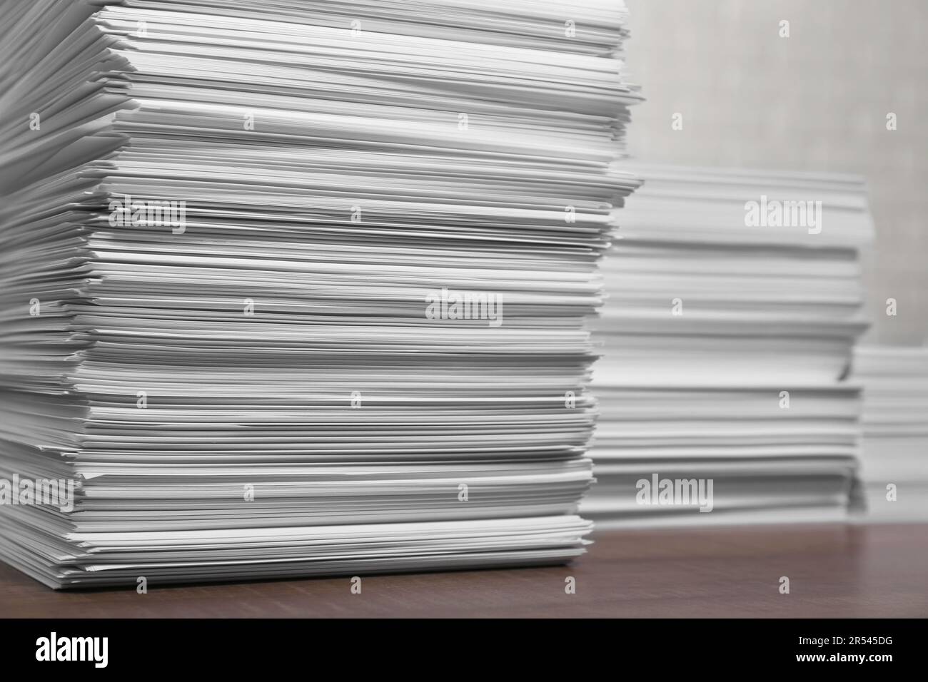 500 Stack Paper Stacks office paper documents hi-res stock photography and images - Alamy