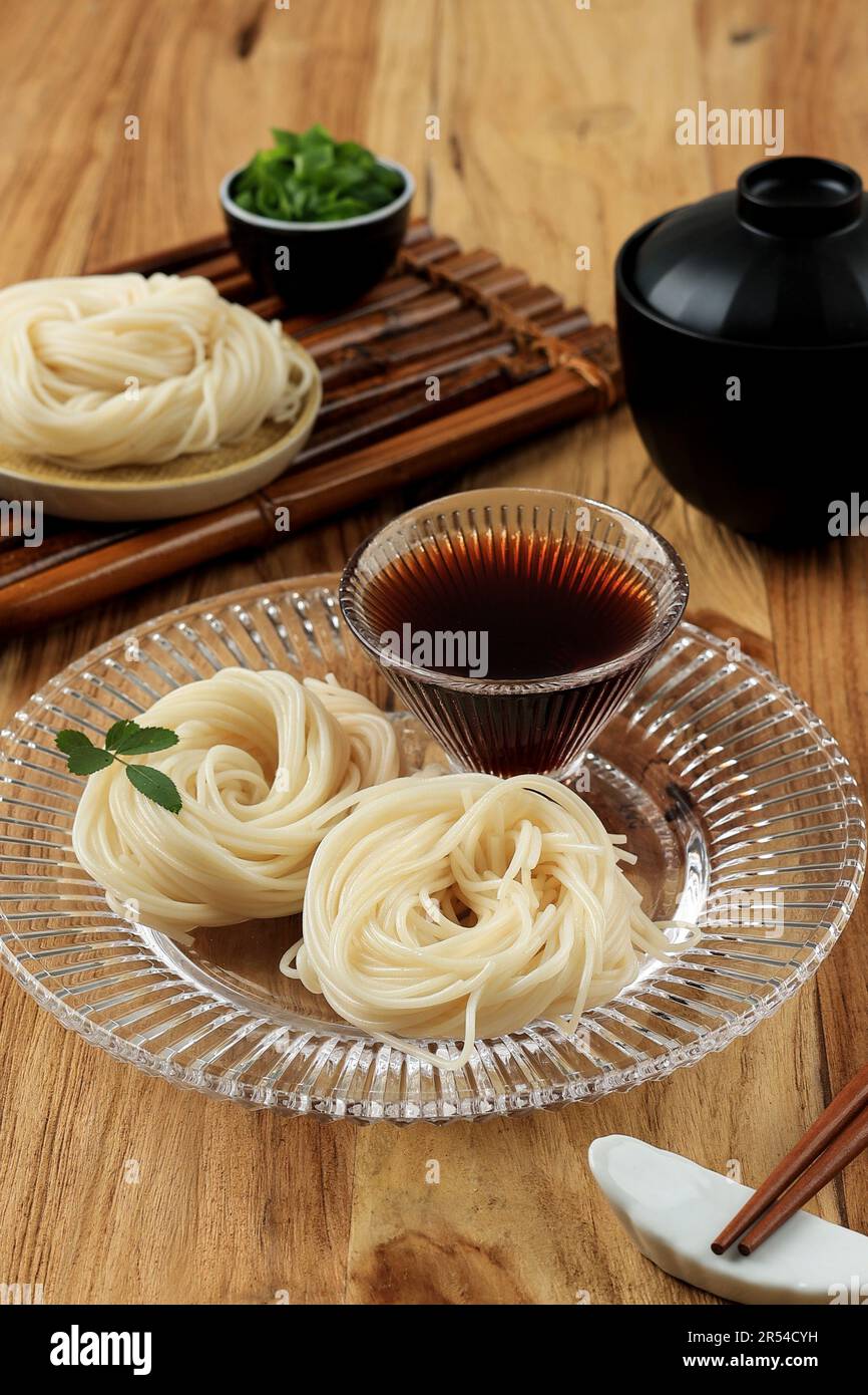 Japanese Somen Noodles, Fine White Noodle Perfect for Summer Dish Stock