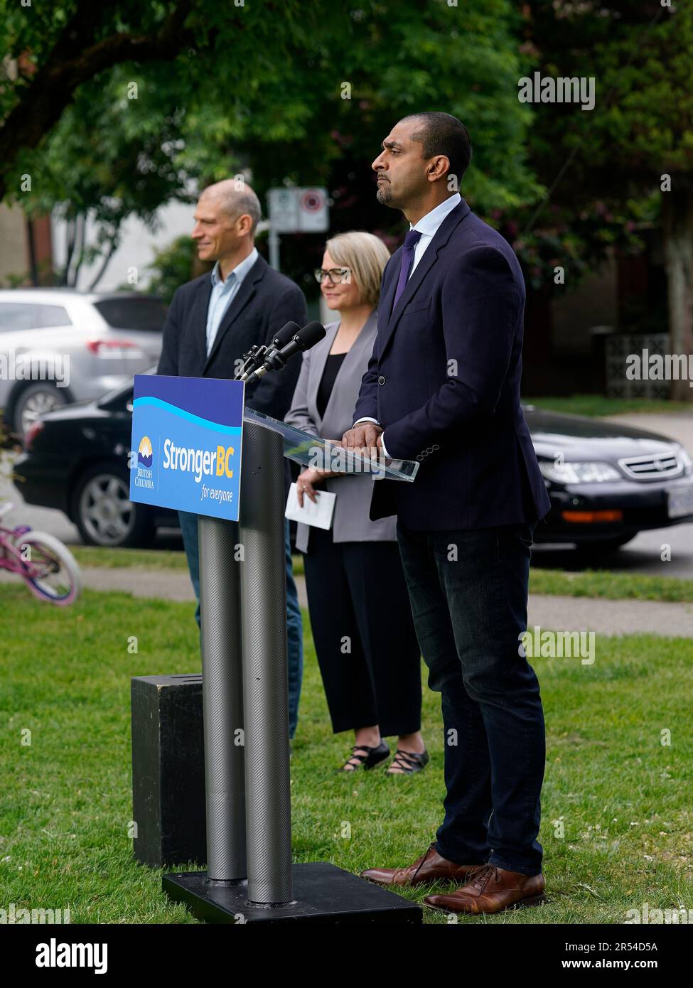 Ravi Kahlon, Minister of Housing and Vancouver Mayor, Ken Sim and