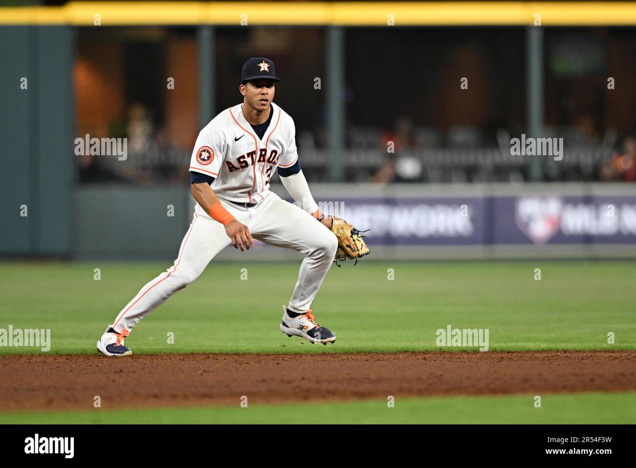 Astros rookie shortstop Jeremy Peña named ALCS MVP after hitting