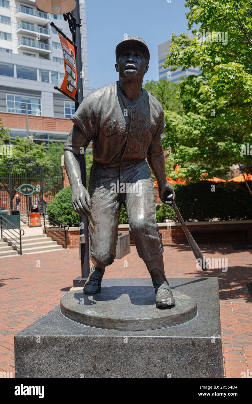 Baltimore, MD, USA; A general view of a bronze statue of Baltimore Orioles legend and Hall of Fame player Cal Ripken Jr. at the stadium prior to an ML Stock Photo