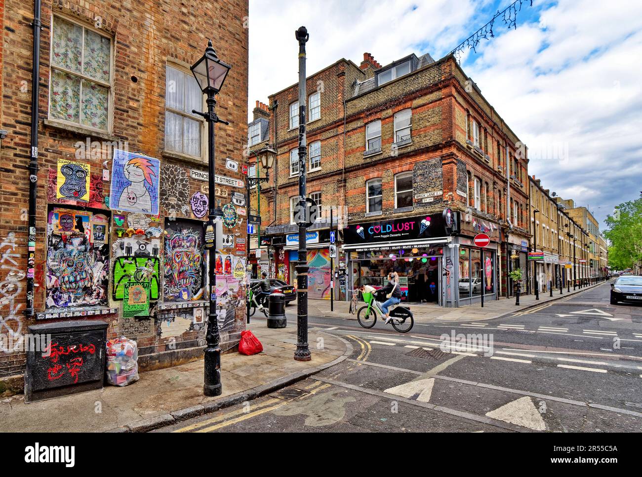 London Brick Lane Tower Hamlets shops cafes restaurants Princelet Street and Brick Lane Stock Photo