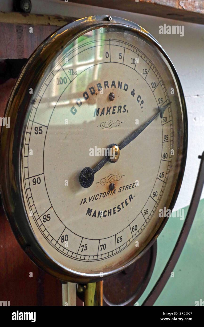 Hank (often mis-heard as “Henk”) Strength Tester instrument gauge, and it measures the tensile strength of cotton yarn 840 yards & QC Stock Photo