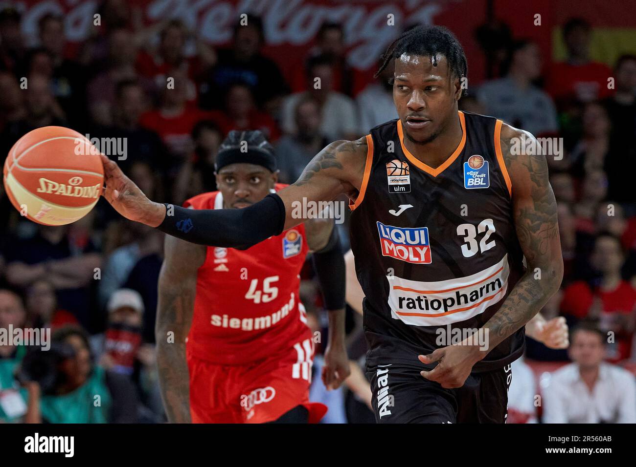 2022/2023 Basketball Bundesliga, FC Bayern München vs ratiopharm ulm, Playoff Halbfinale Game 2   2023-05-30 in München (Audi Dome)  HAWLEY Joshua (ra Stock Photo