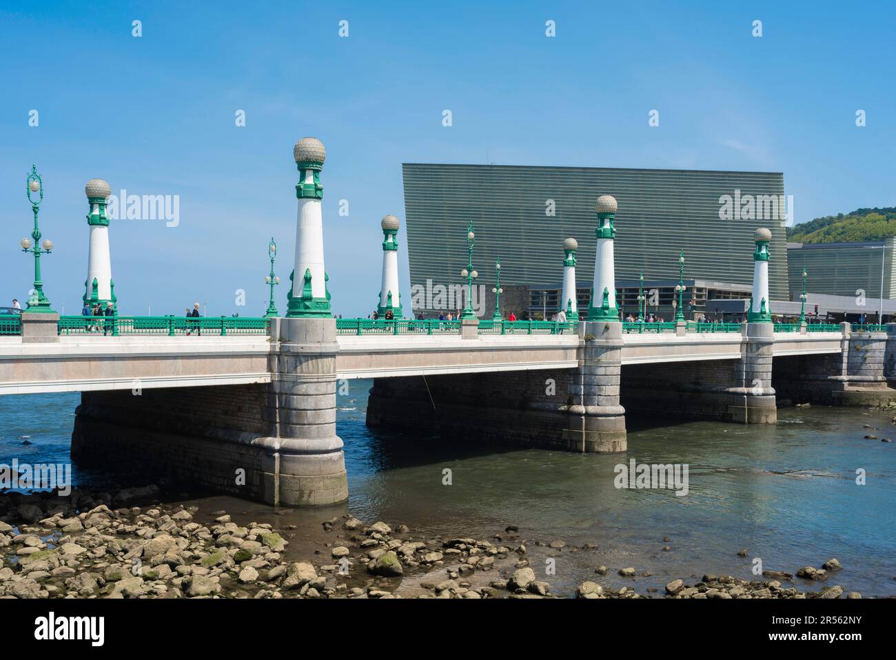 Kursaal Bridge, view in summer of the Puente del Kursaal - a bridge linking the Old Town (Casco Viejo) with the Gros district, San Sebastian, Spain Stock Photo