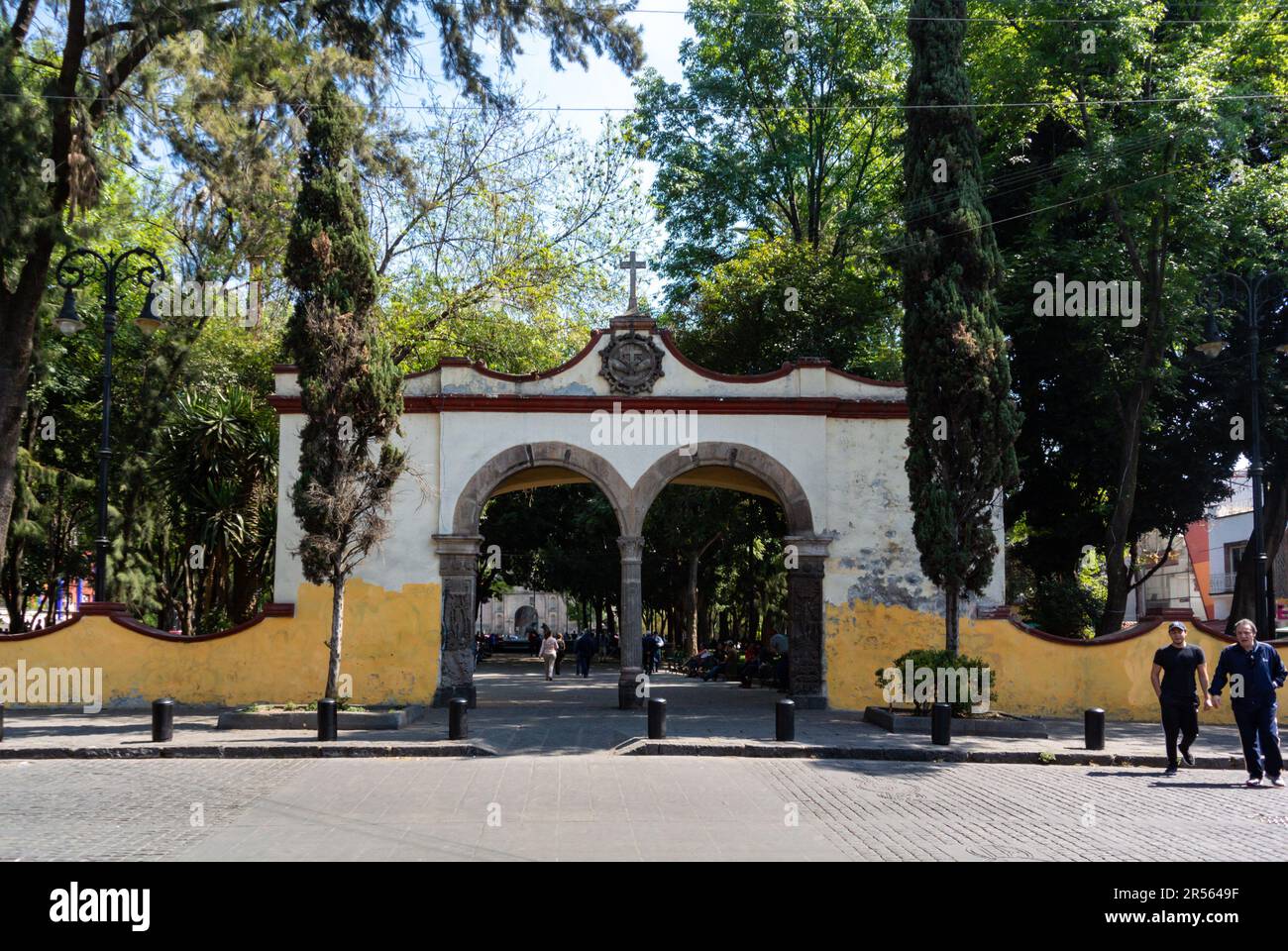 Arcos del jardin del centenario hi-res stock photography and images - Alamy