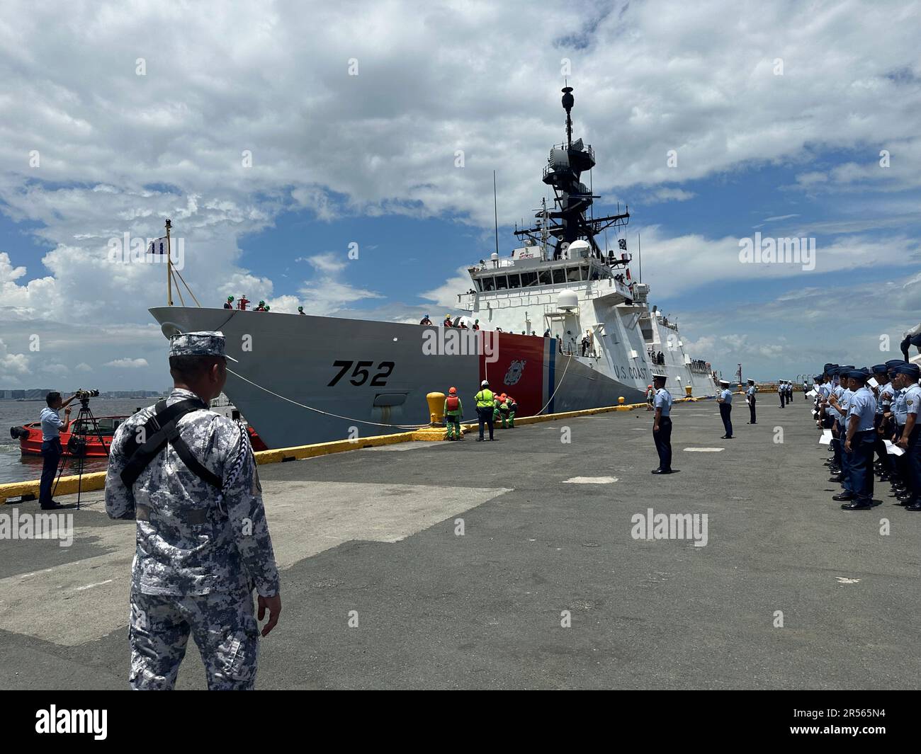 Stratton Ship Manila, Philippines. 1st June, 2023. Ships of the Japanese and US coast ...