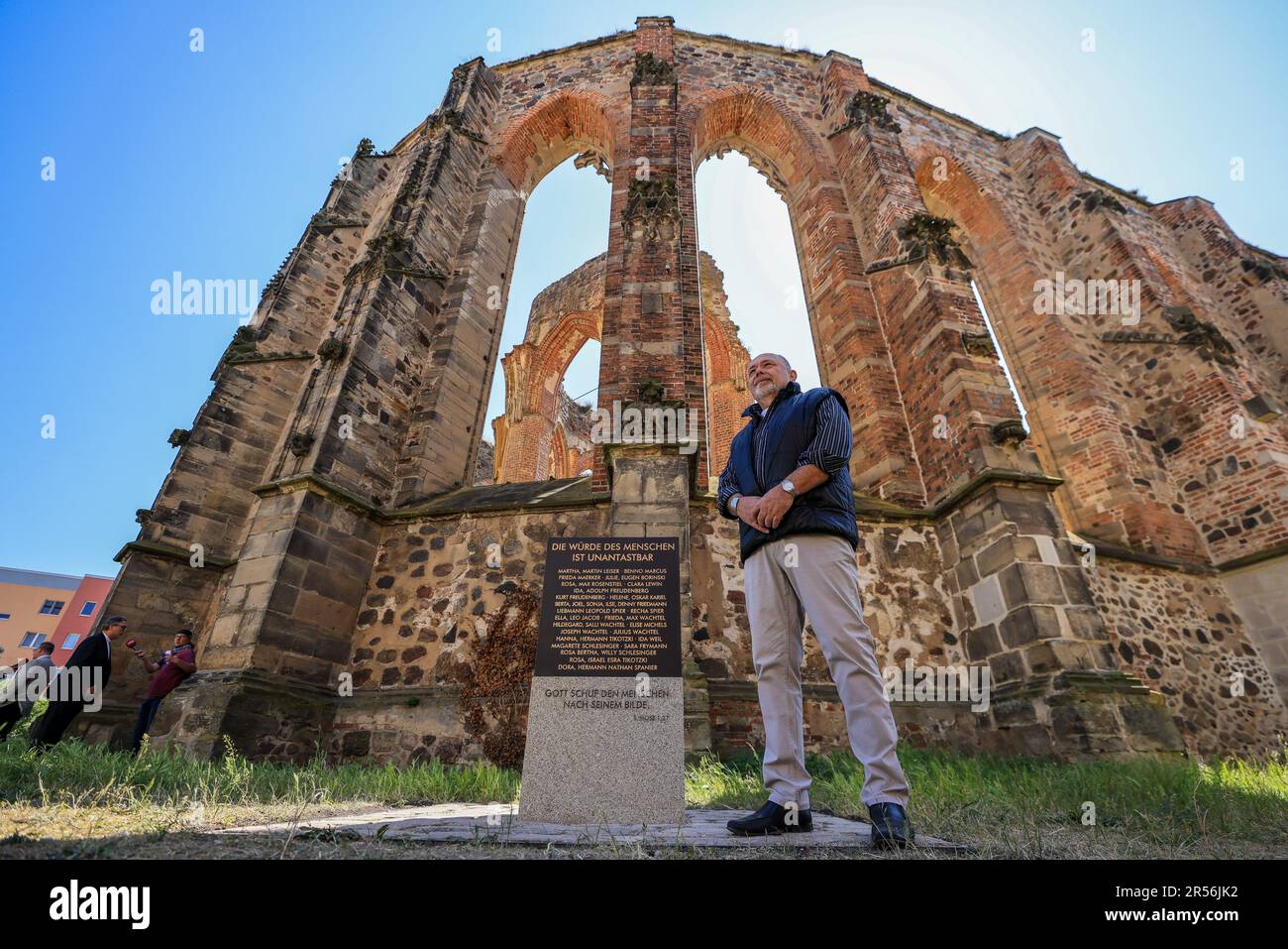 01 June 2023, Saxony-Anhalt, Zerbst: Artist Hans-Joachim Prager from ...