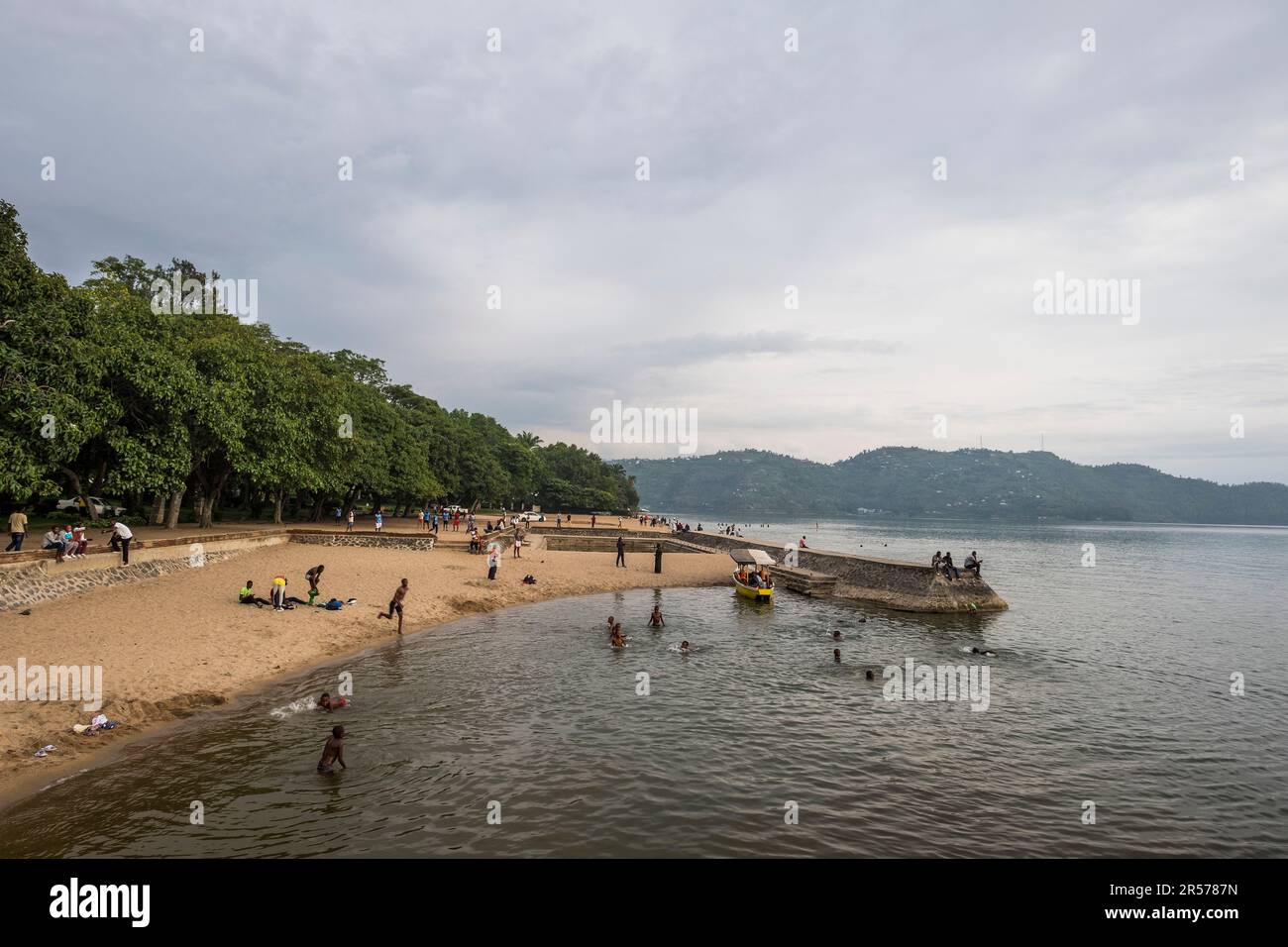 Rwanda. Gisenyi. Kivu lake. daily life Stock Photo - Alamy
