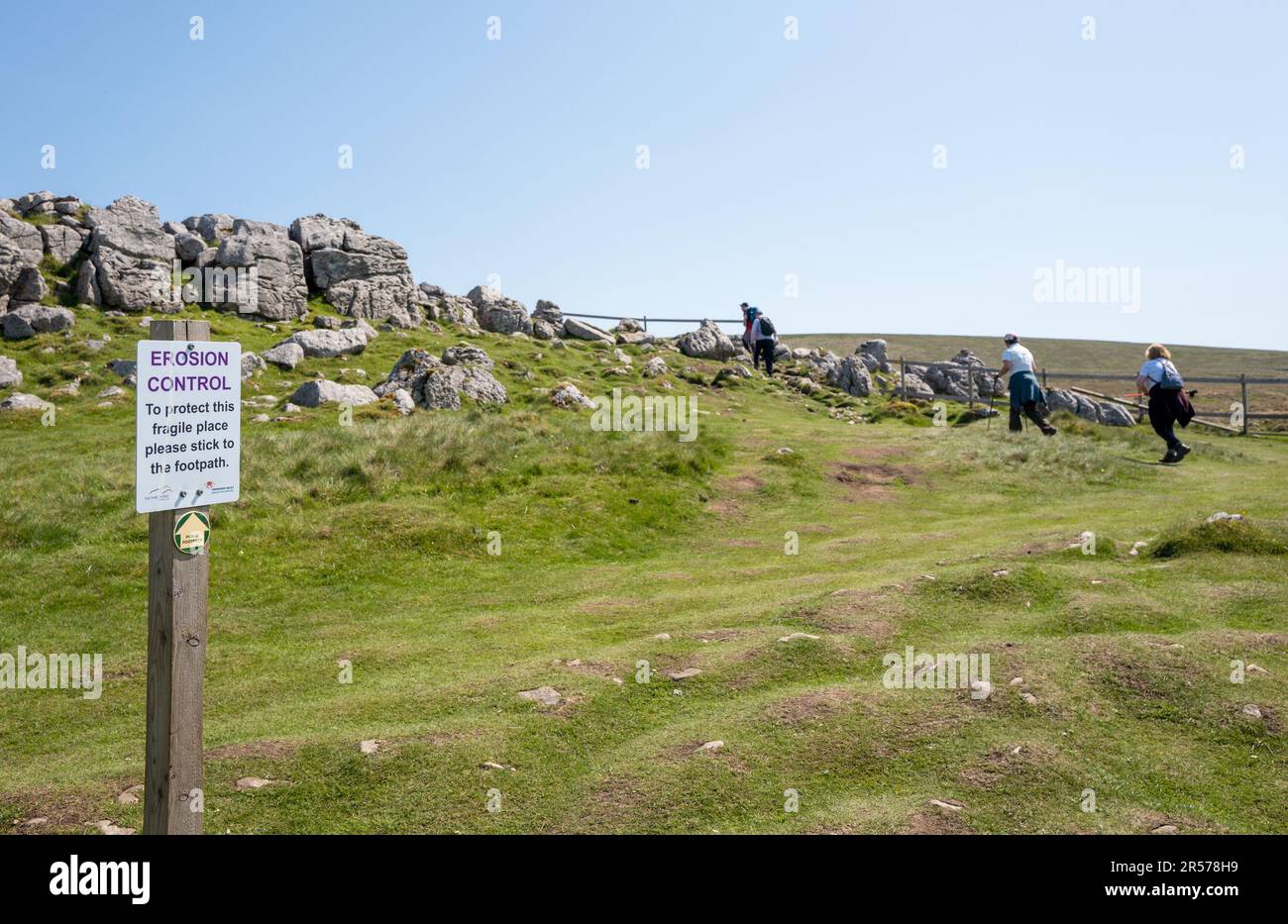 Walkers on the Footpath too PenyGhent, one of the three peaks in Yorkshire Stock Photo Alamy