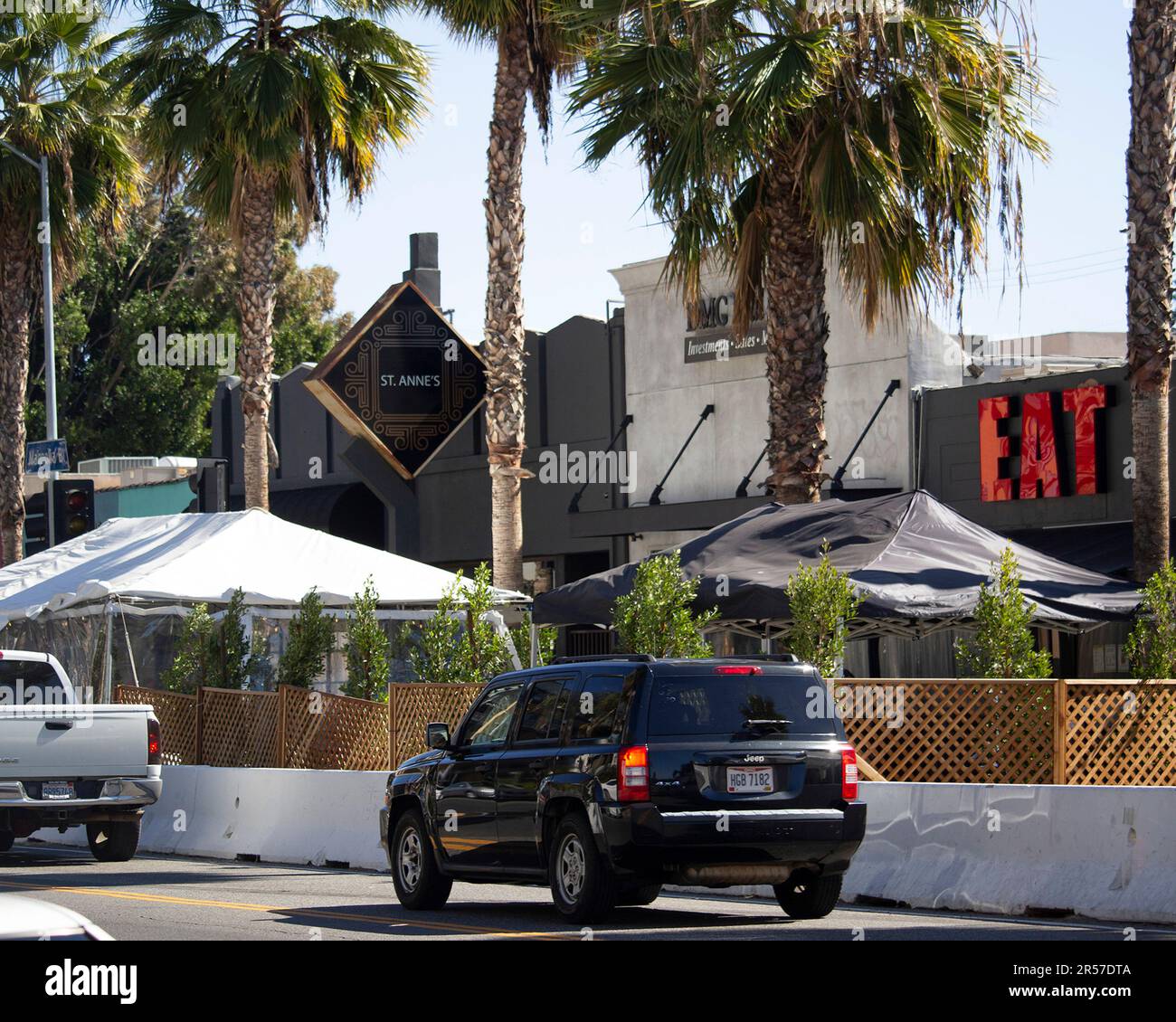 Outdoor dining areas set up on Magnolia Blvd. in the North Hollywood Arts District in Los Angeles on Feb. 20, 2021. Photo by Raquel G. Frohlich. Stock Photo