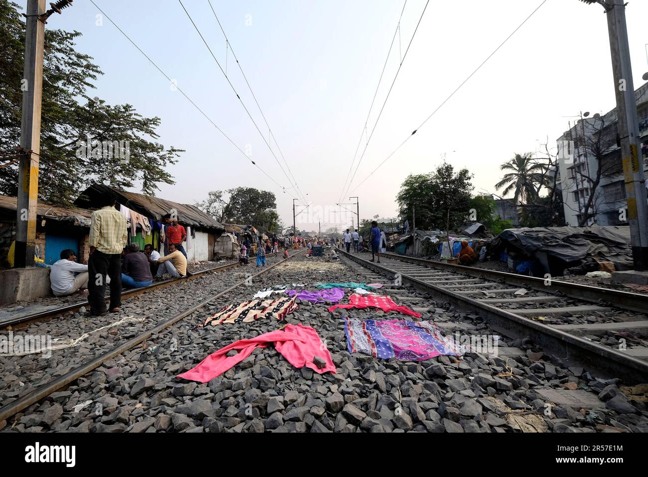 India. Kolkata. Park Circus slum Stock Photo Alamy