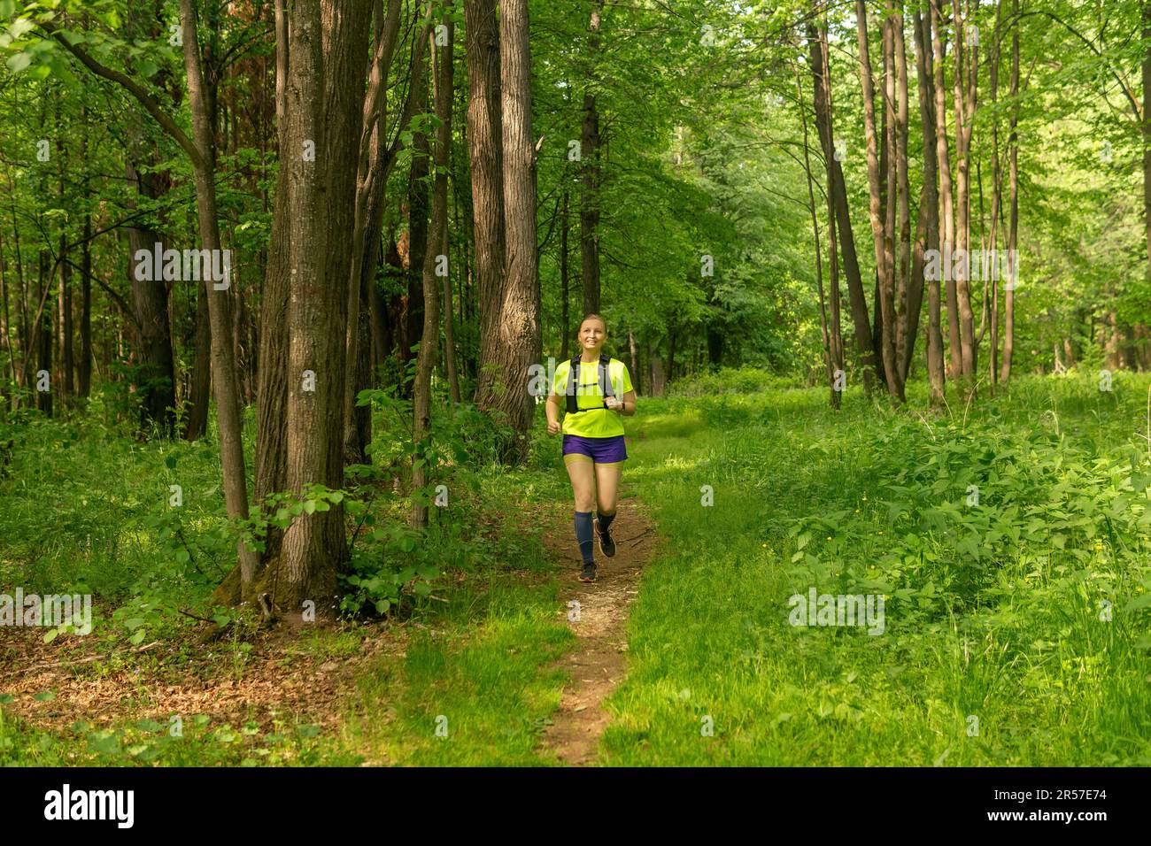 Young woman path hi-res stock photography and images - Alamy