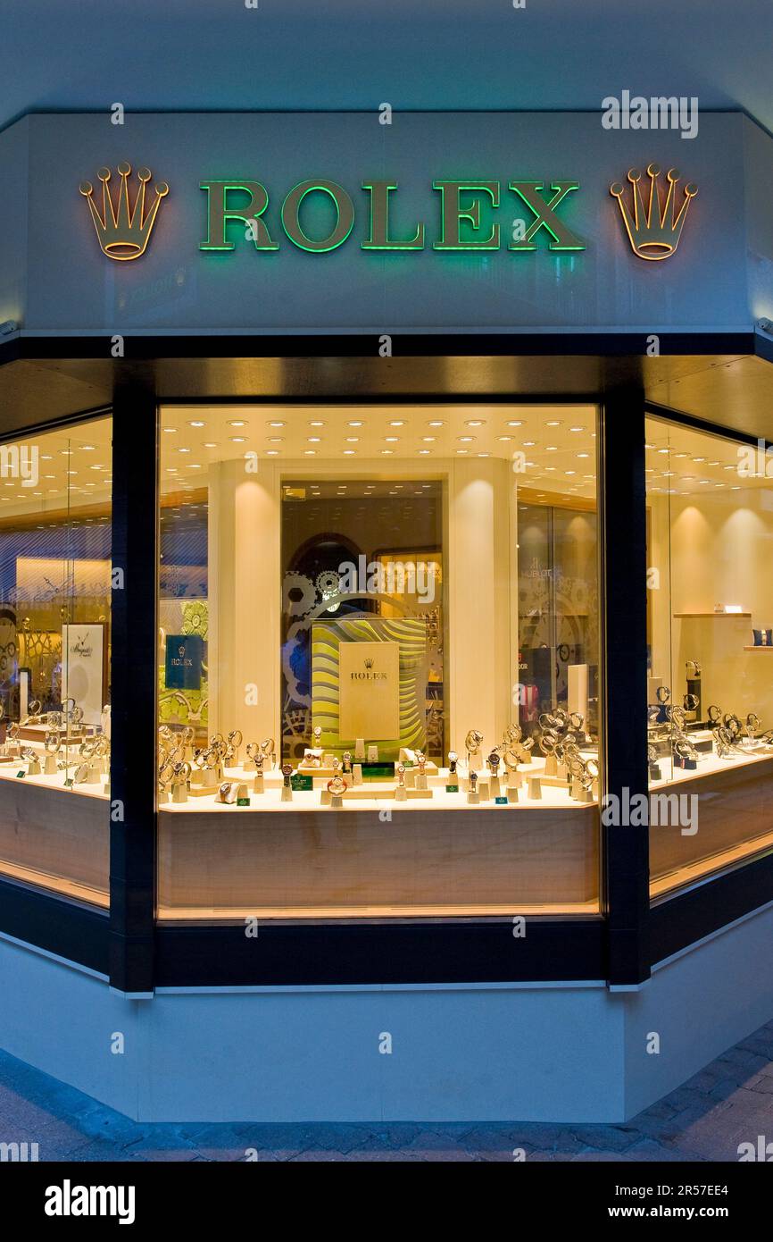 Switzerland. Canton Valais. Zermatt. Rolex shop Stock Photo - Alamy