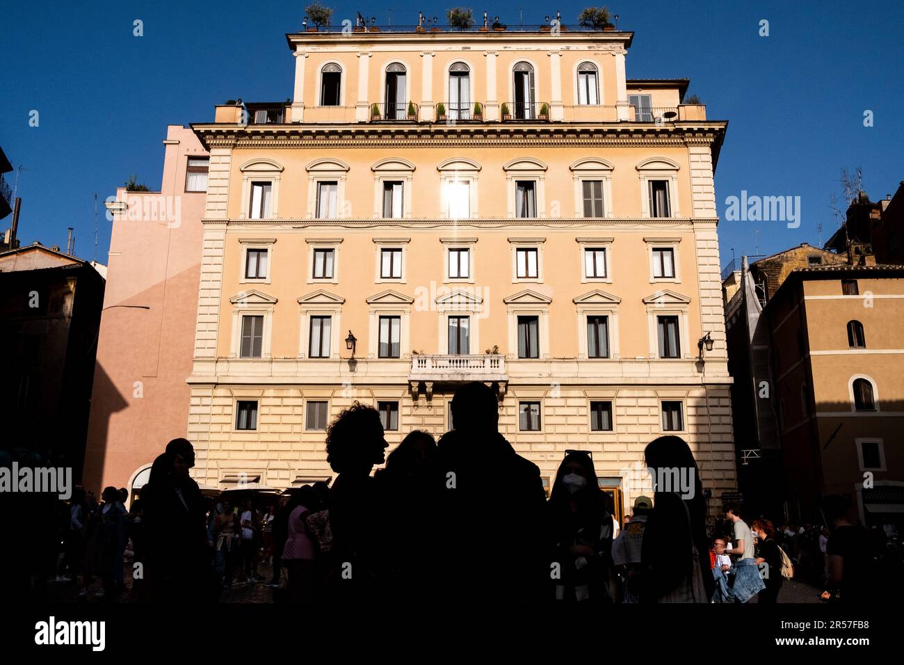 Italy, Roma, 2022-04-15. Tourism through the city of Rome, the Italian capital, with its monuments and archaeological sites. Italie, Rome, le 2022-04- Stock Photo