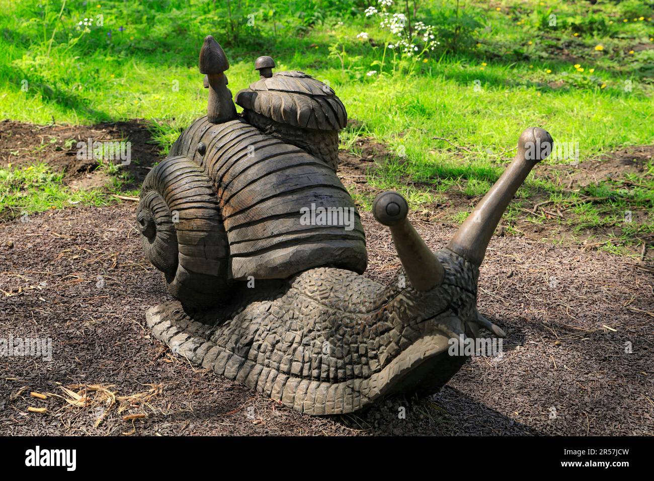 Giant Wooden Snail Sculpture The Arboretum Bute Park Cardiff Stock giant-wooden-snail-sculpture-the-arboretum-bute-park-cardiff-stock