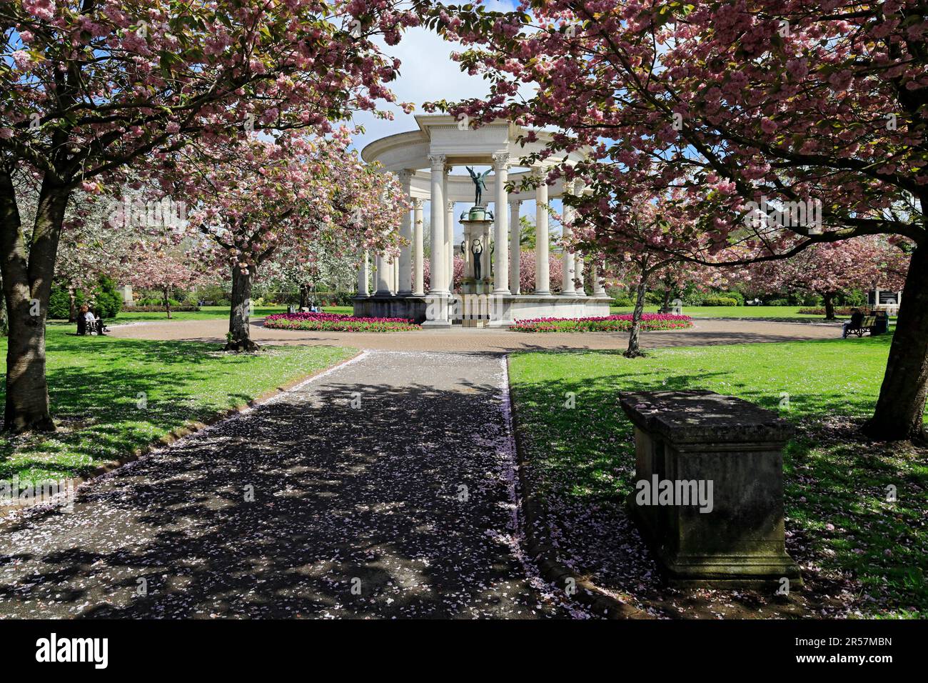 Wales National War Memorial, Alexandra Gardens, Cathays Park, Cardiff