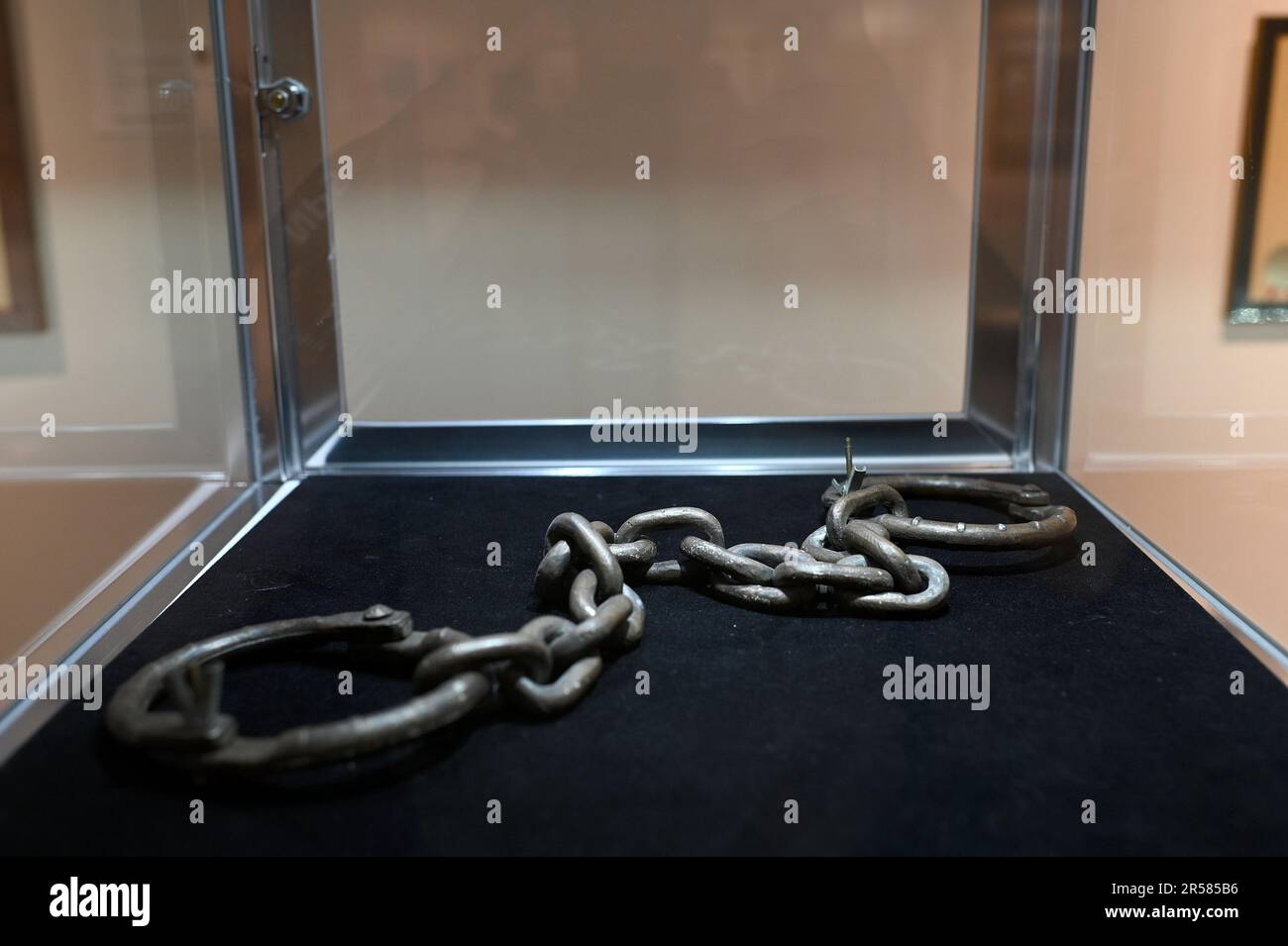 New York, USA. 01st June, 2023. Prop shackles from the movie ‘Cool Hand Luke' part of ‘The World of Joanne Woodward and Paul Newman' collection to be auctioned at Sotheby's, New York, NY, June 1, 2023. Items include furniture, film, entertainment and racing memorabilia, along with watches and decorative art. (Photo by Anthony Behar/Sipa USA) Credit: Sipa USA/Alamy Live News Stock Photo
