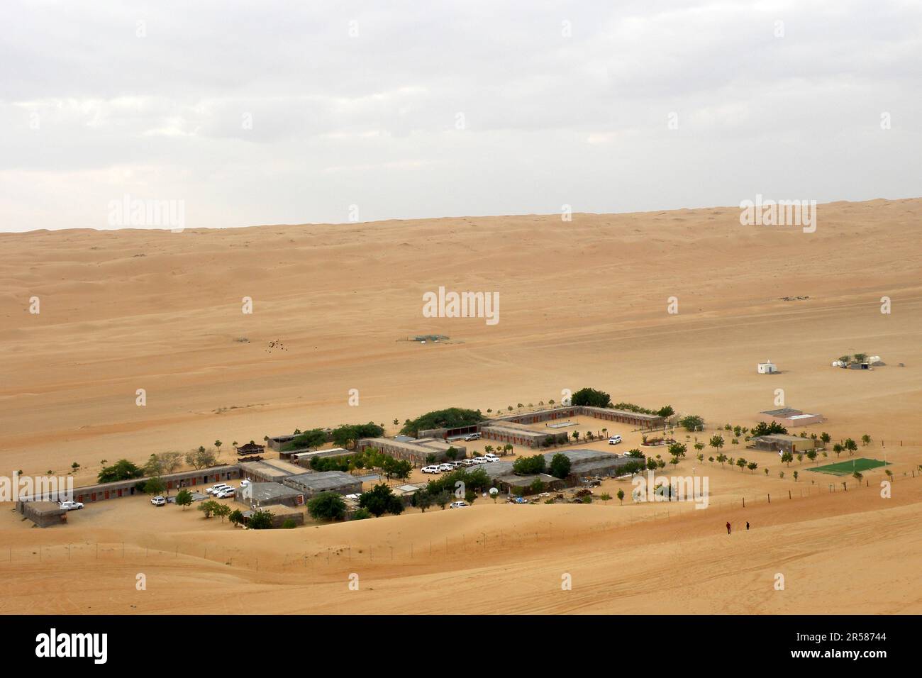 Arabian camp hi-res stock photography and images - Alamy