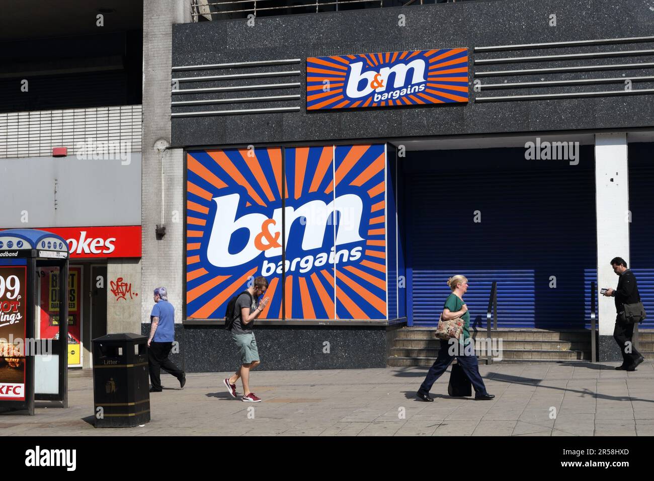 Closed B M bargains shop in Sheffield city centre England UK Stock