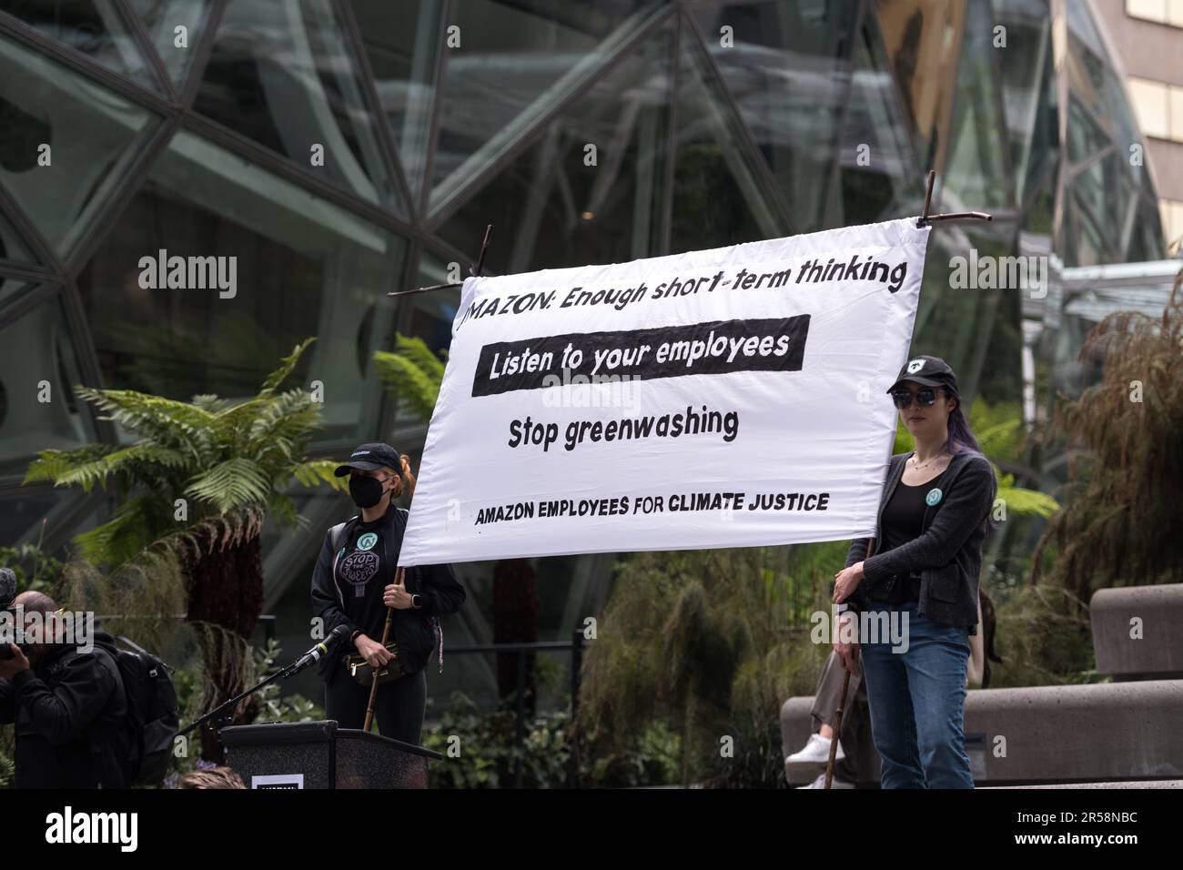 Seattle, USA. 31 May, 2023. Amazon corporate employees walk out of ...