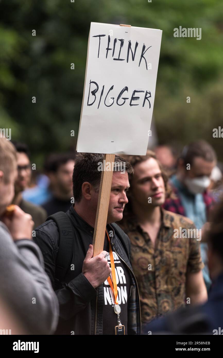Seattle, USA. 31 May, 2023. Amazon corporate employees walk out of ...