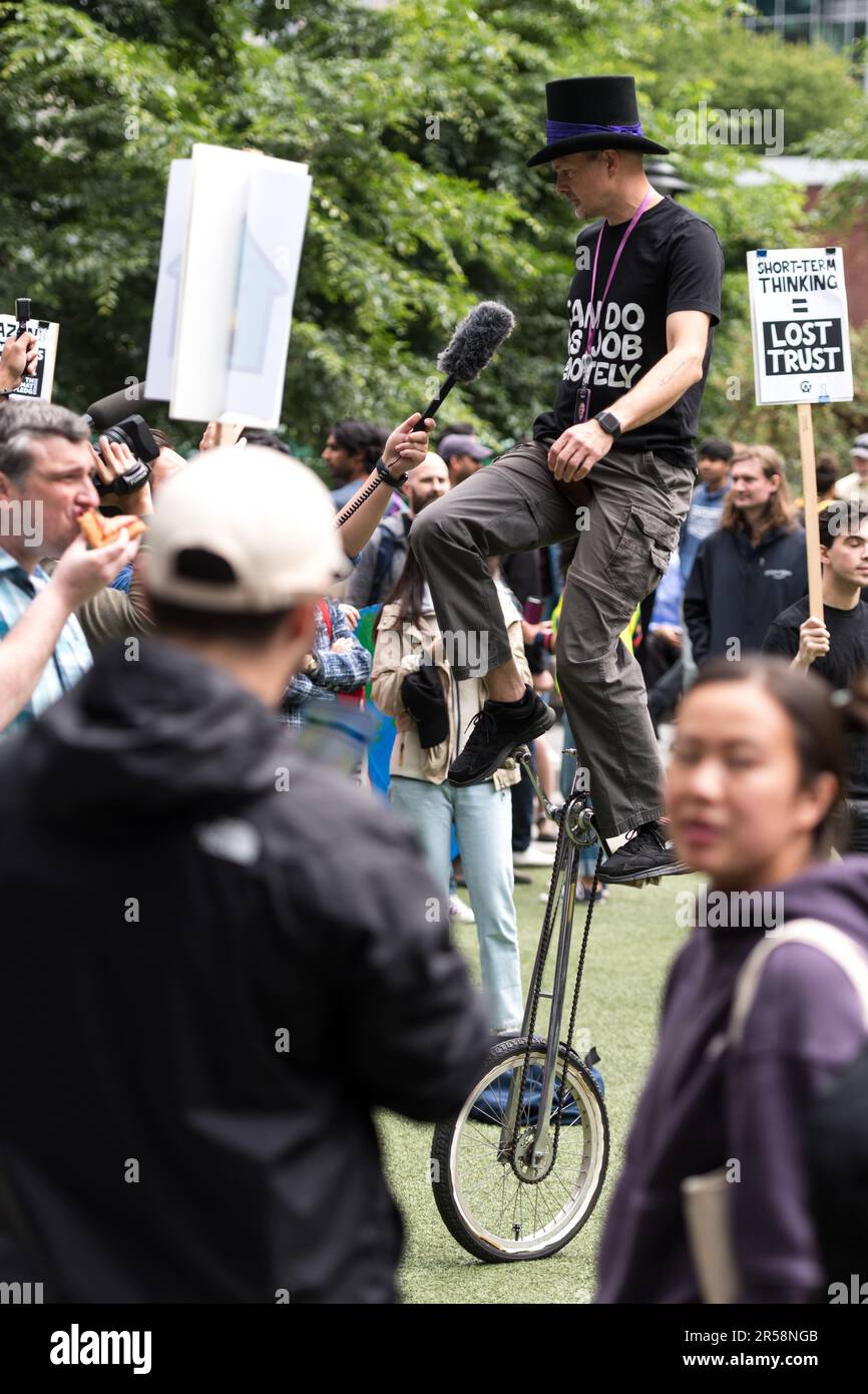 Seattle, USA. 31 May, 2023. Amazon corporate employees walk out of ...