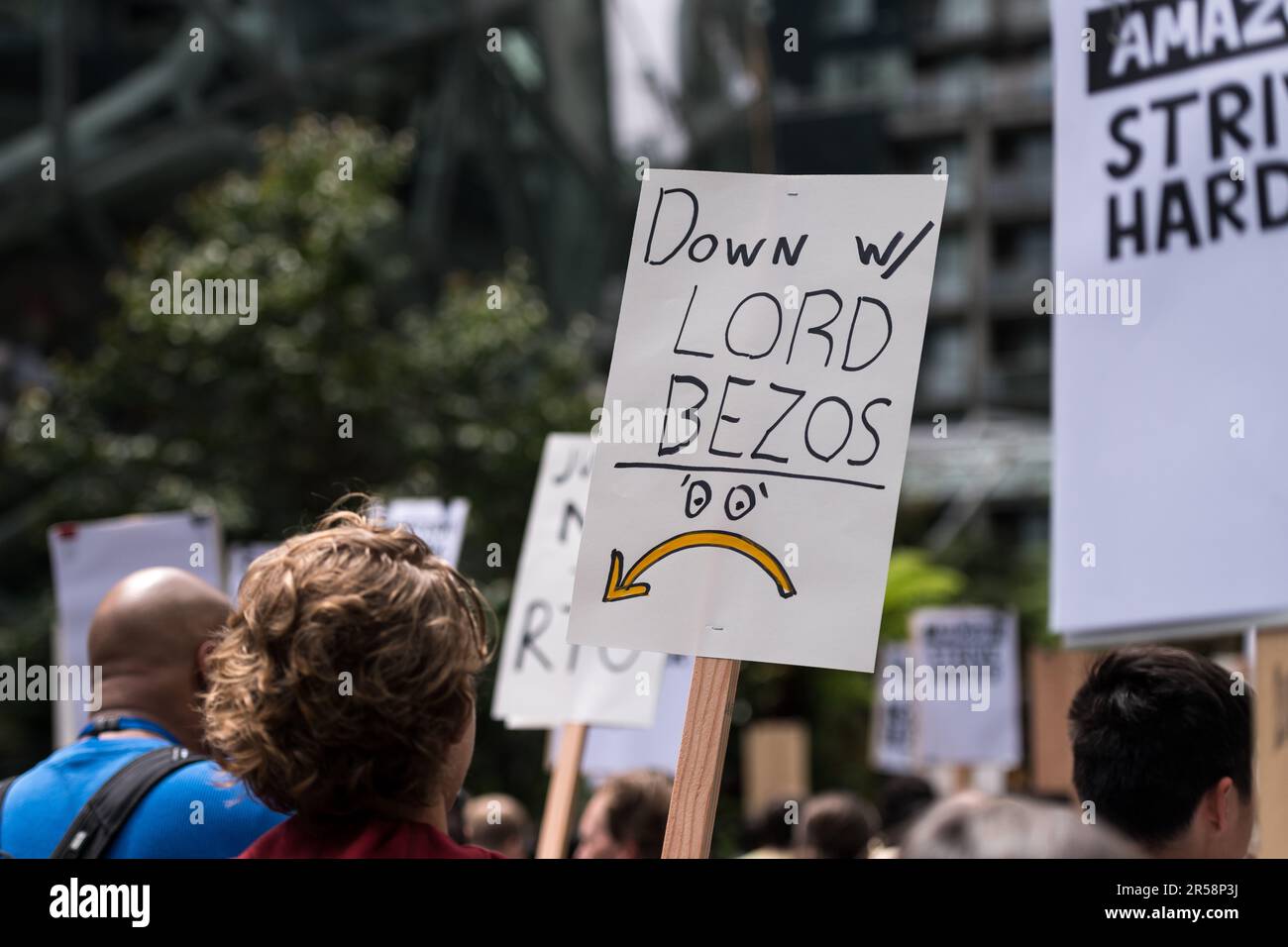 Seattle, USA. 31 May, 2023. Amazon corporate employees walk out of ...
