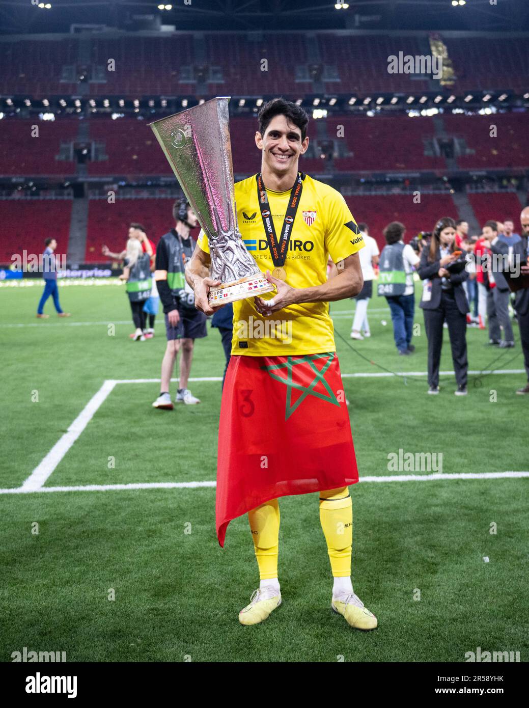 BUDAPEST HUNGARY MAY 31 Goalkeeper Bono Of Sevilla FC Celebrate budapest-hungary-may-31-goalkeeper-bono-of-sevilla-fc-celebrate