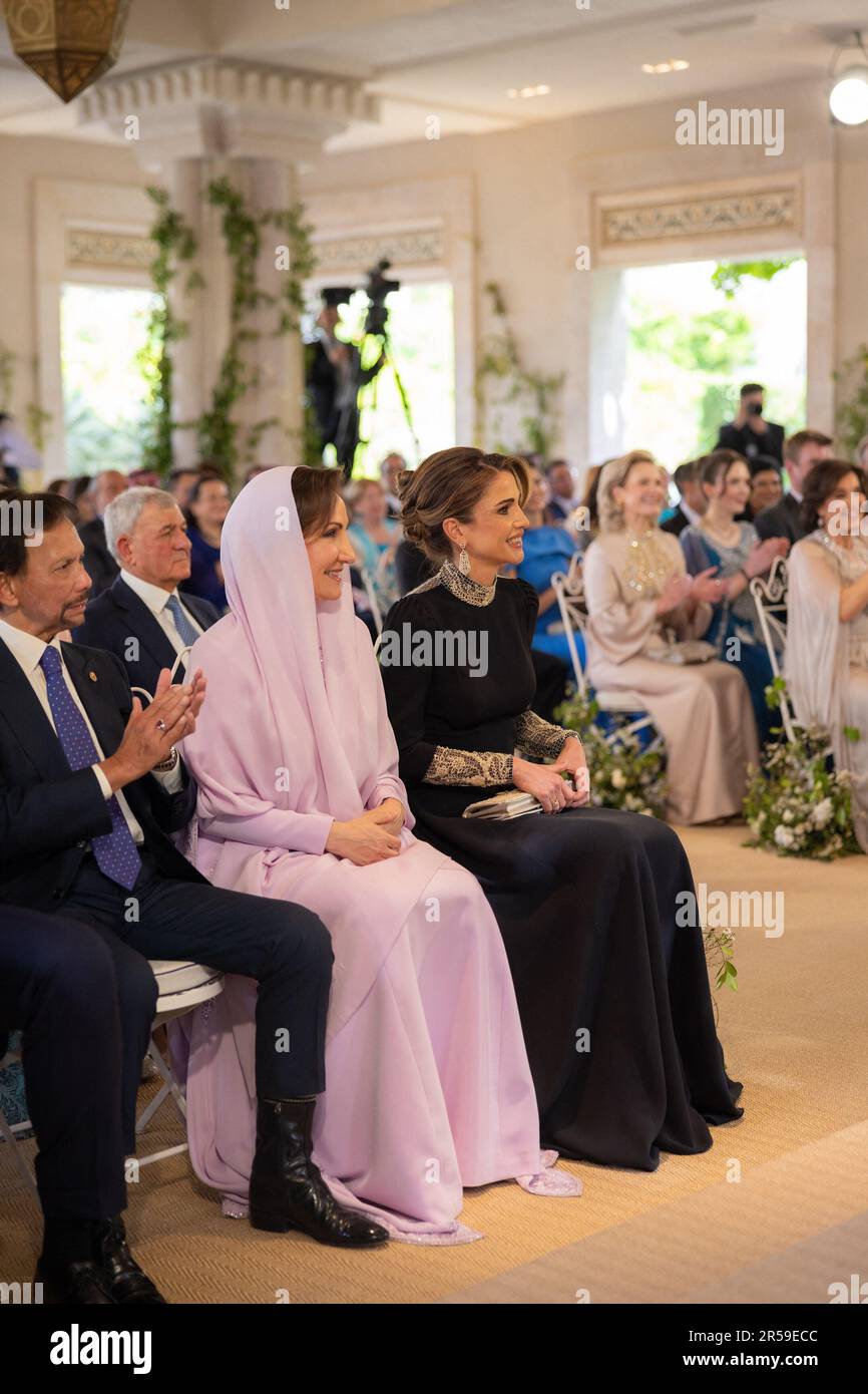 Amman, Jordan. 01st June, 2023. Jordan's Queen Rania attends her son Crown Prince Al Hussein bin Abdullah II and Princess Rajwa al Hussein's wedding at Zahran Palace in Amman, Jordan, on June 1st, 2023. Photo by Balkis Press/ABACAPRESS.COM Credit: Abaca Press/Alamy Live News Stock Photo