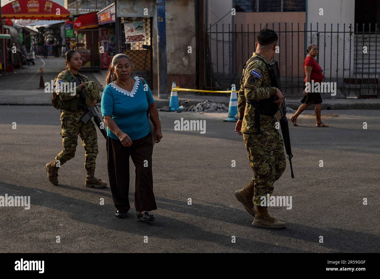 San Salvador, El Salvador. 01st June, 2023. Soldiers patrol the