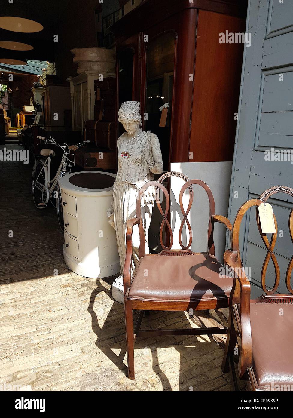 Entrance to an antiques centre in Saffron Walden, UK. Stock Photo