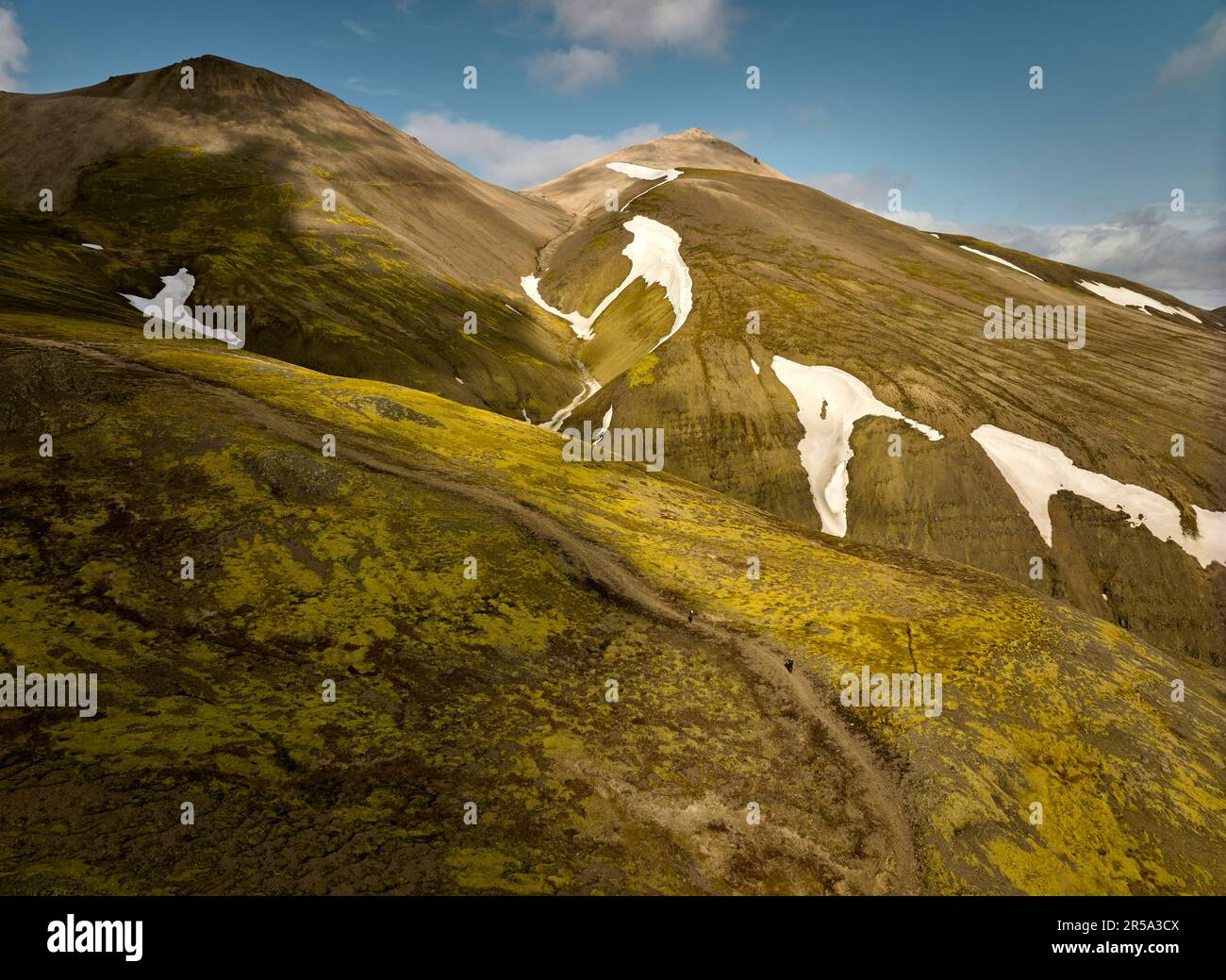 Picturesque mountain scenery hi-res stock photography and images - Alamy