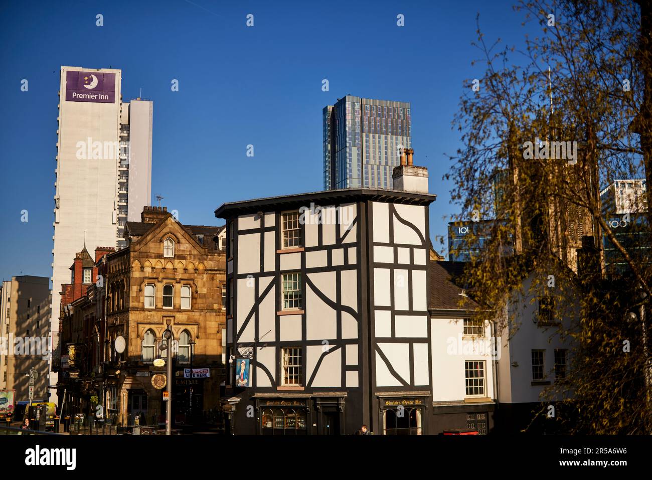 Manchester Sinclairs Oyster Bar Stock Photo Alamy