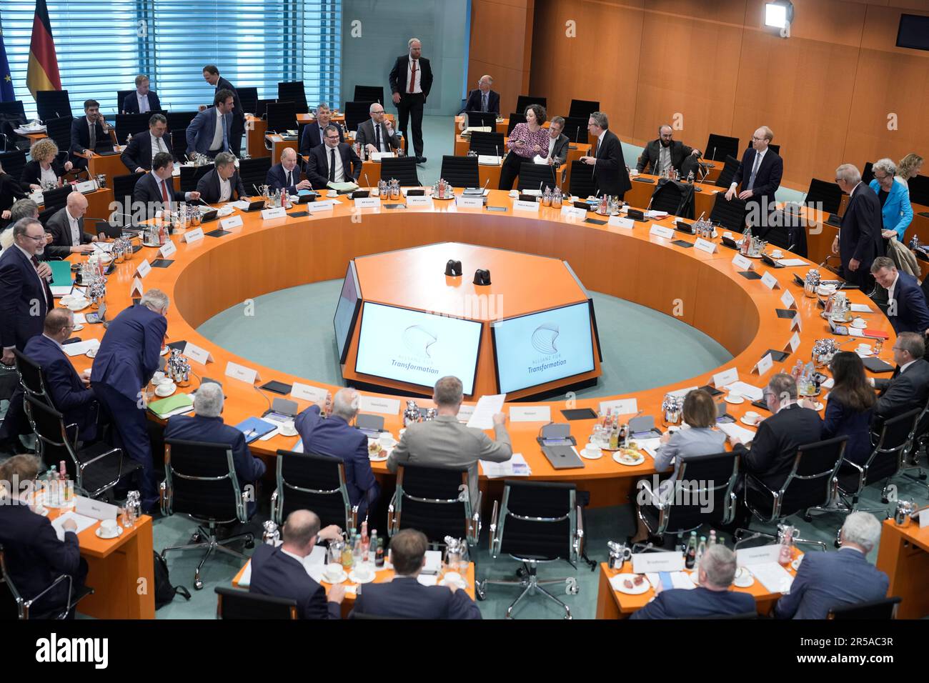 02 June 2023, Berlin: Chancellor Olaf Scholz (SPD, M 2nd from right ...