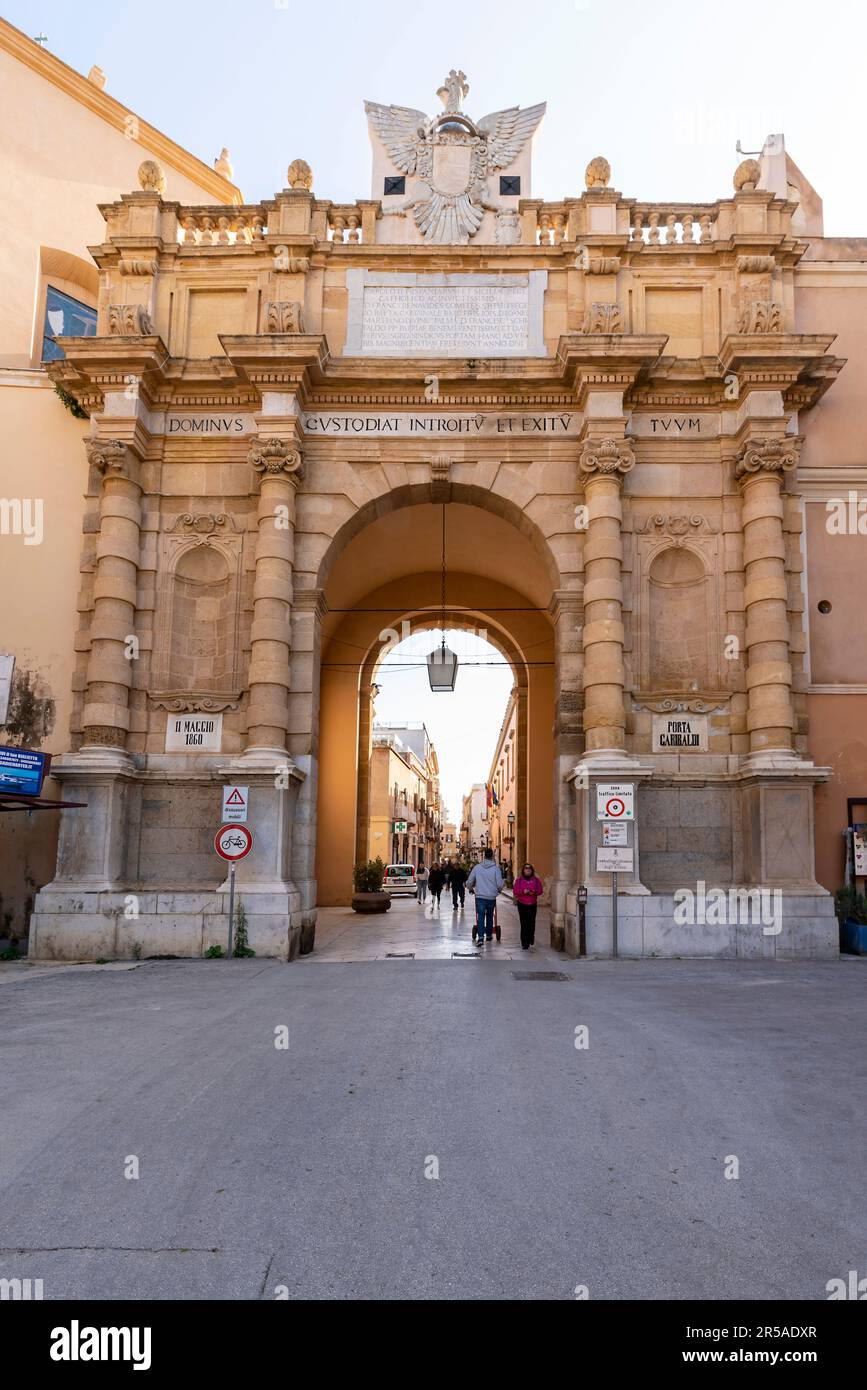 Porta Garibaldi in Marsala in the province of Trapani, Sicily. 'Porta Garibaldi' is one of the gates into the city of Marsala. The crowned eagle domin Stock Photo