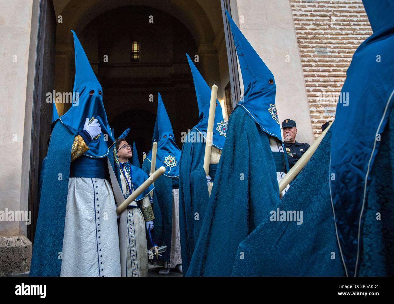 Capirote bleu hi-res stock photography and images - Alamy